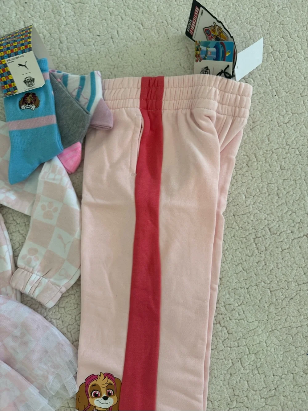 New girls Sz 4T Puma Pink Paw Patrol Set with Tutu & Leggings, sweatshirt, socks